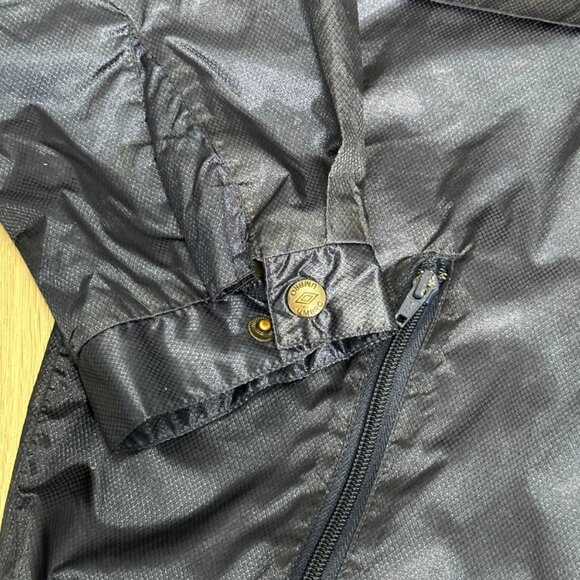 Vintage Umbro Langara College Soccer 1/4 Zip Windbreaker Jacket - Size Large - Picture 8 of 13